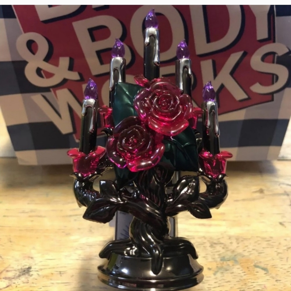 COPY - Bath & Body Works Halloween projector creppy candlebra  Wallflower plug